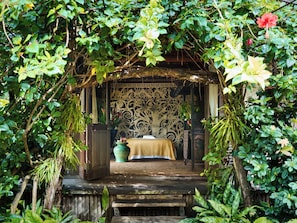 Massages on the beach - Turtle Inn by Francis Ford Coppola (Placencia)