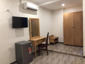 1 ห้องนอน, มินิบาร์, โต๊ะทำงาน, ผ้าม่านกันแสง