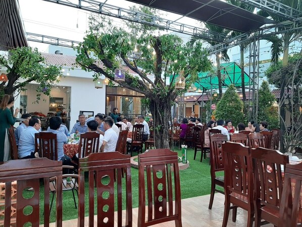 Desayuno típico de la región gratuito y diario