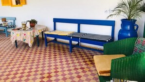 Terrace/patio - Koom A Farm And A Retreat Center (Sidi Abdallah Ghiat)