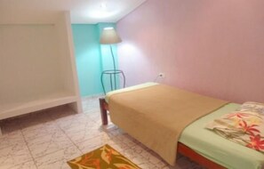 Single Room | Bed sheets