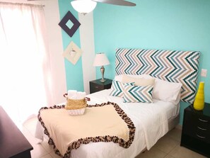 公寓 | 2 間睡房、獨特設計、獨特裝修、書桌