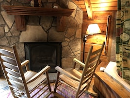 Tiger Lily | Individually decorated, individually furnished, bed sheets