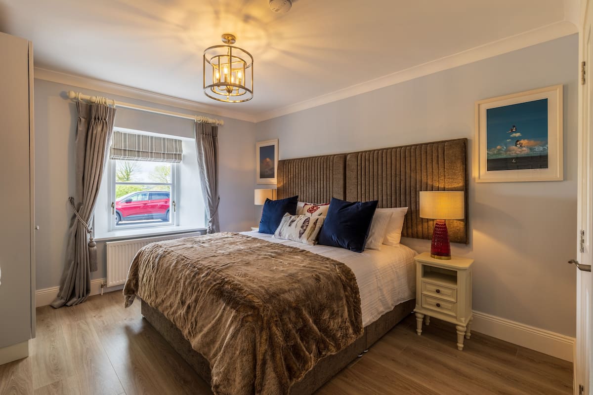 Panoramic Cottage | 2 bedrooms, Egyptian cotton sheets, premium bedding, down comforters