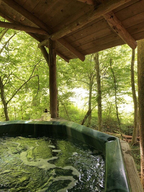 Decoración personalizada, muebles diferentes y ropa de cama