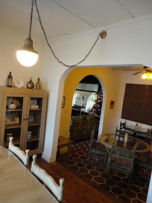 Breakfast, dinner, brunch served; local cuisine - La Posada de Juan B&B (Santa Rosa Copan)