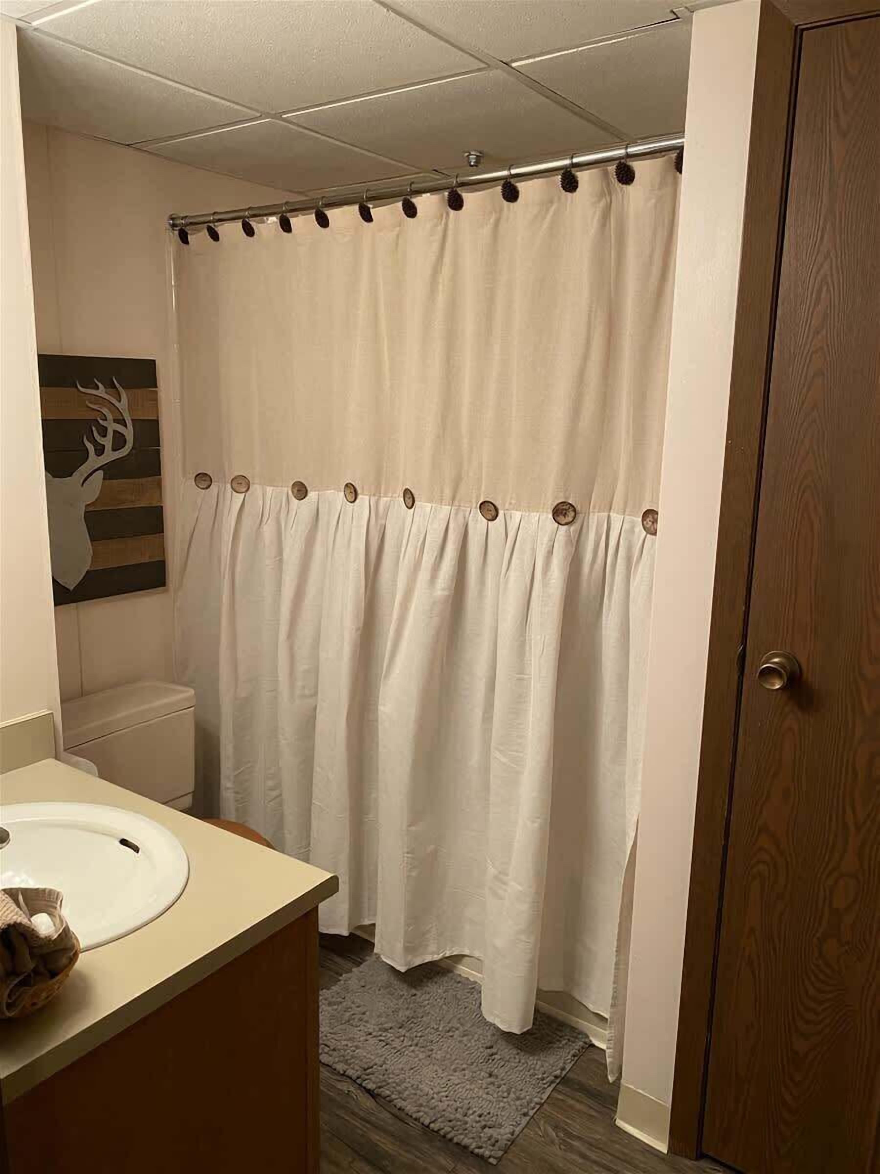 Baignoire, serviettes fournies