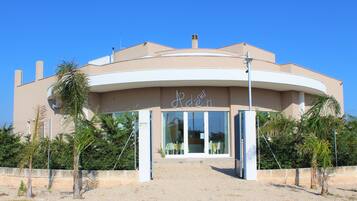 Facciata della struttura