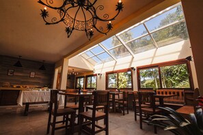 Desayuno buffet incluido todos los días