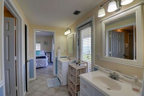 Room - Estero Bay View Studio Apatment (Fort Myers Beach)