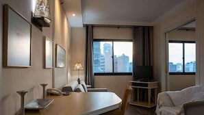 Quarto quádruplo standard | Área de estar