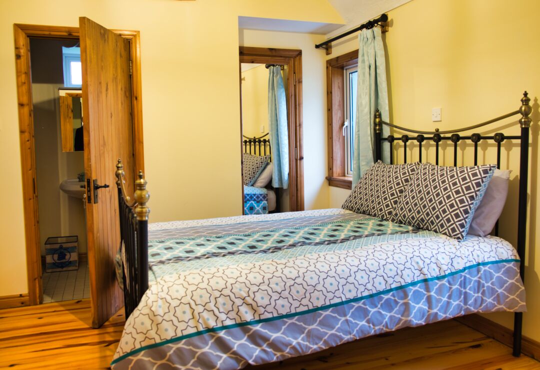 7 bedrooms, iron/ironing board, travel cot, free WiFi