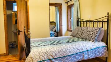 7 bedrooms, iron/ironing board, travel cot, free WiFi