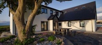 The Boathouse: Seafront Modern Home