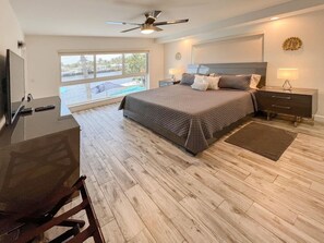 2 slaapkamers, een kluis op de kamer, een bureau