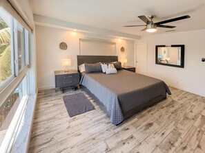 2 bedrooms, in-room safe, desk, iron/ironing board