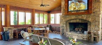 Eagles Nest 1 BR Cabin - Close to Beech Mtn