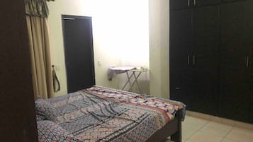 1 bedroom, iron/ironing board, WiFi
