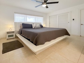 1 bedroom, in-room safe, desk, iron/ironing board