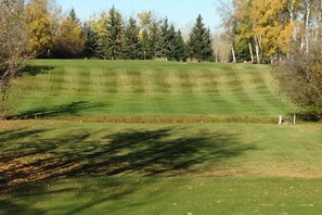 Golf - Dunvegan Inn and Suites (Fairview)