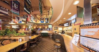 Dunvegan Inn and Suites