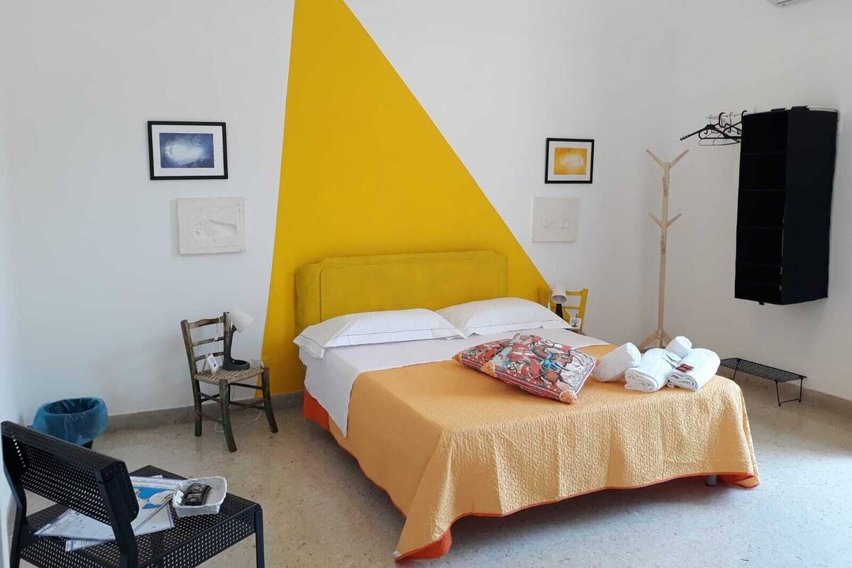 Individually furnished, desk, cots/infant beds, free WiFi