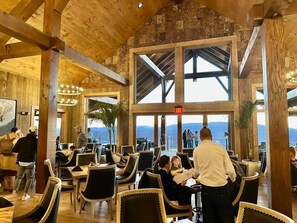 Dining - Eagles Nest 2 BR Cabin - Close to Beech Mtn (Banner Elk)