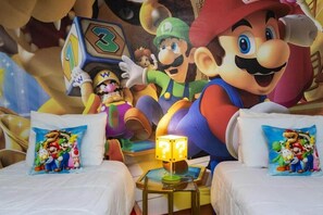 5 bedrooms, WiFi, bed sheets