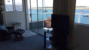 尊贵顶层房 | 1 多间卧室、高档床上用品、加厚床垫、熨斗/熨板