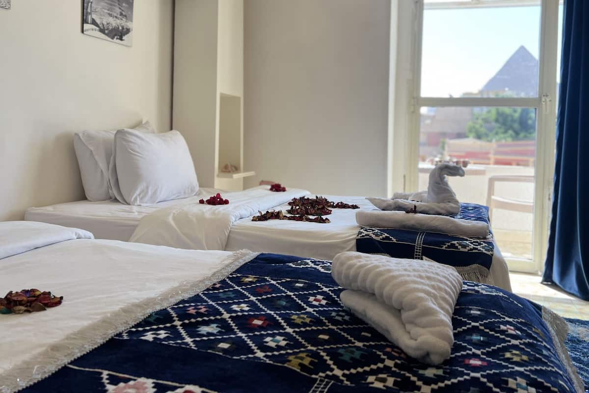 family room | minibar, individually decorated, blackout curtains, free wifi