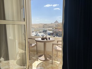 Chambre Familiale | Terrasse/Patio