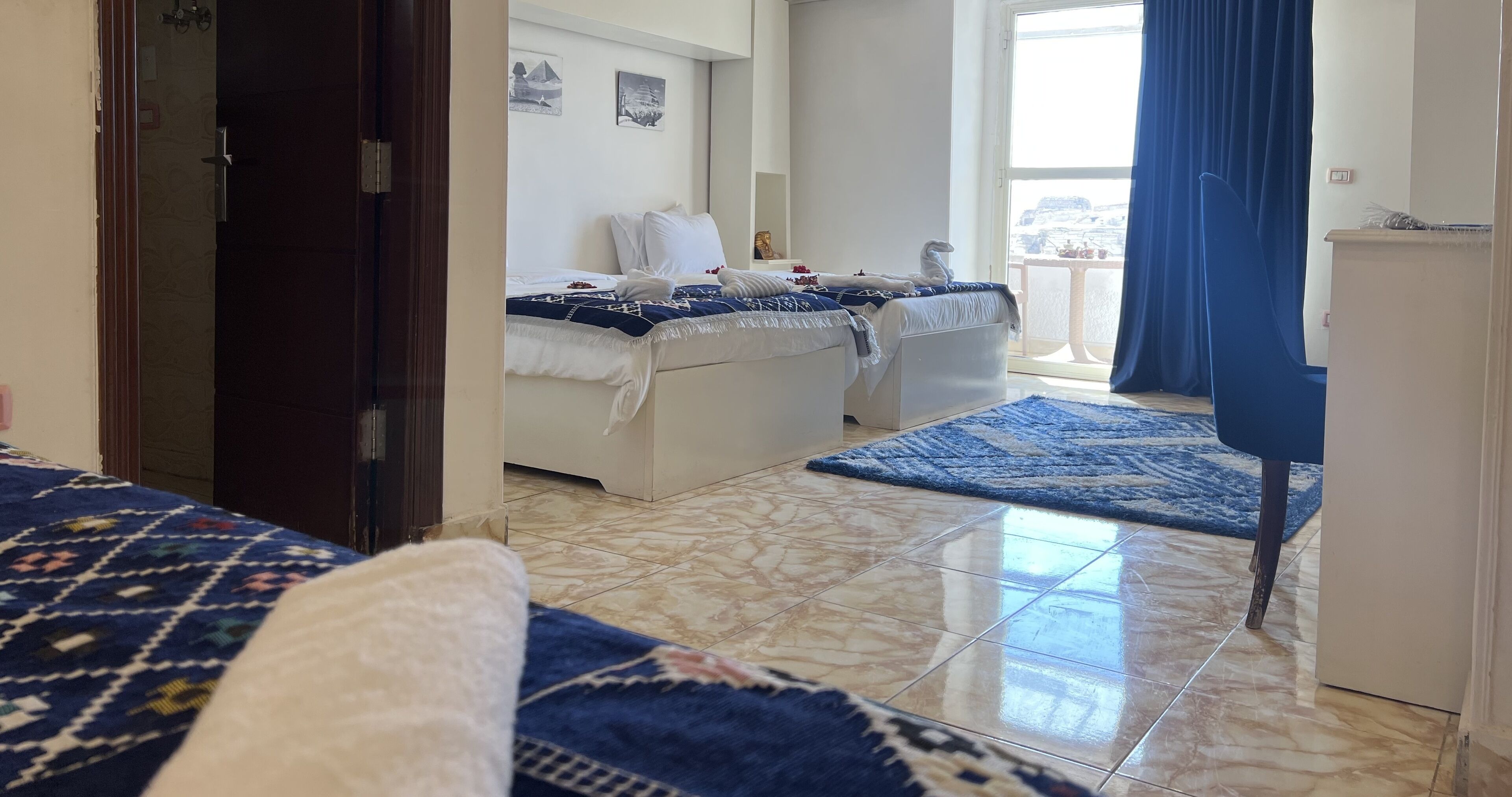 family room | minibar, individually decorated, blackout curtains, free wifi