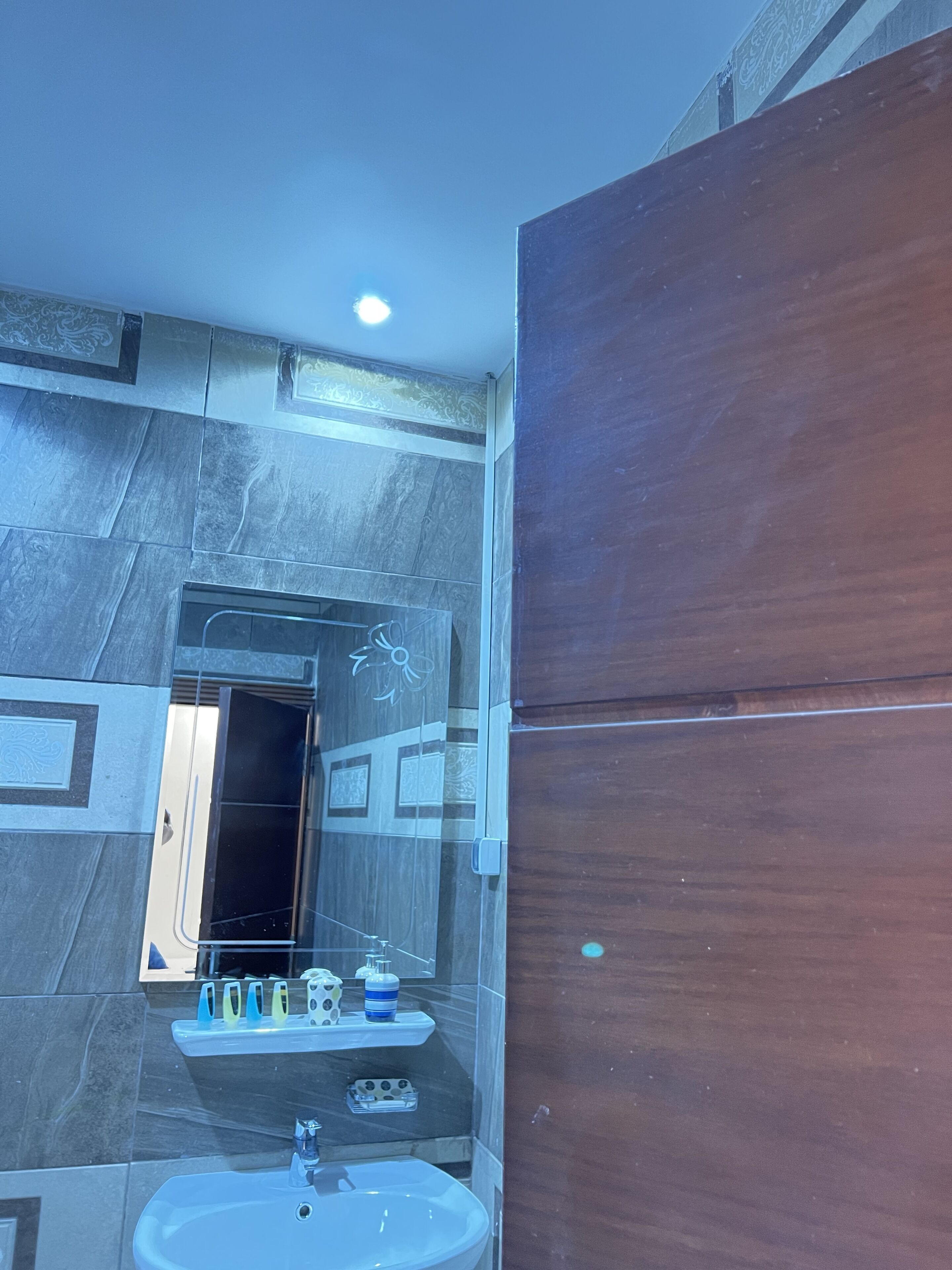 triple room | bathroom | rainfall showerhead, slippers, towels, soap