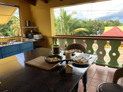 The Waterfront Inn - Hostel