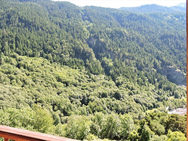Vue depuis lâhĂ©bergement