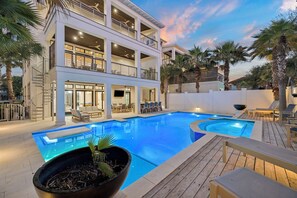 Pool - Seas Above the Rest - Short Walk to the Beach! Large Resort Style Private Pool! (Destin)