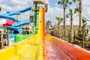 Aire de jeu extérieure pour enfants