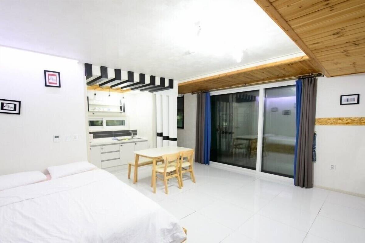 ROUTE 0.3 | 1 bedroom, free WiFi