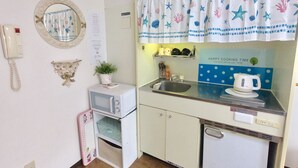 Apartment, 2 Double Beds, Non Smoking, River View | 1 bedroom, WiFi (free) - OSAKA HIME HOTEL HOUSE (Osaka)