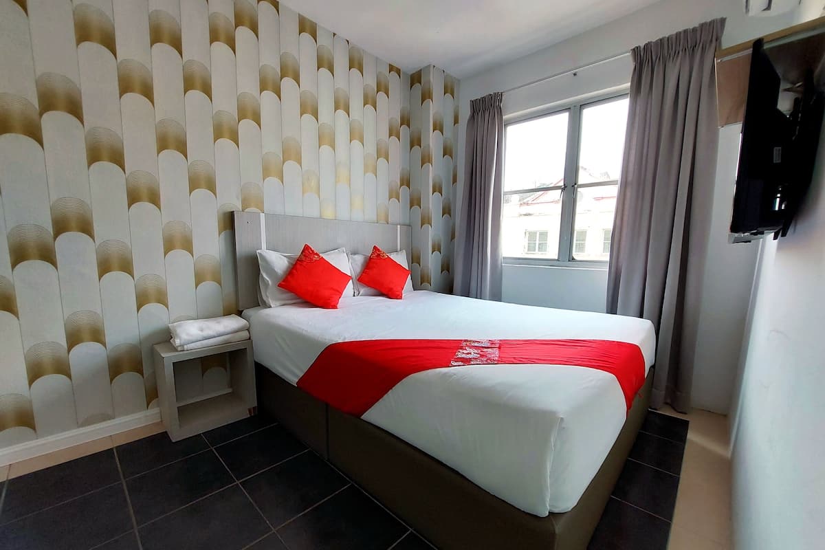 Deluxe Double Room | 1 bedroom, desk, soundproofing, free WiFi