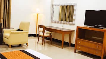 Minibar, desk, soundproofing, free WiFi