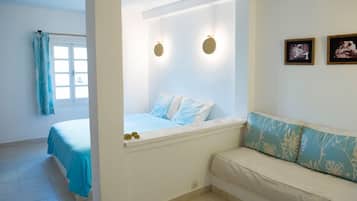 Studio (1st Floor) | Free WiFi, bed sheets