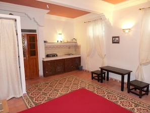 Studio Ăconomique, rez-de-chaussĂ©e | 1 chambre, Wi-Fi gratuit, draps fournis