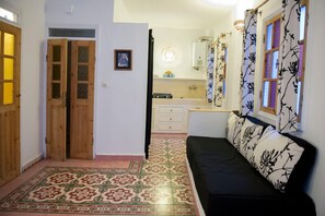 Studio (2nd Floor) | Wi-fi percuma, cadar katil