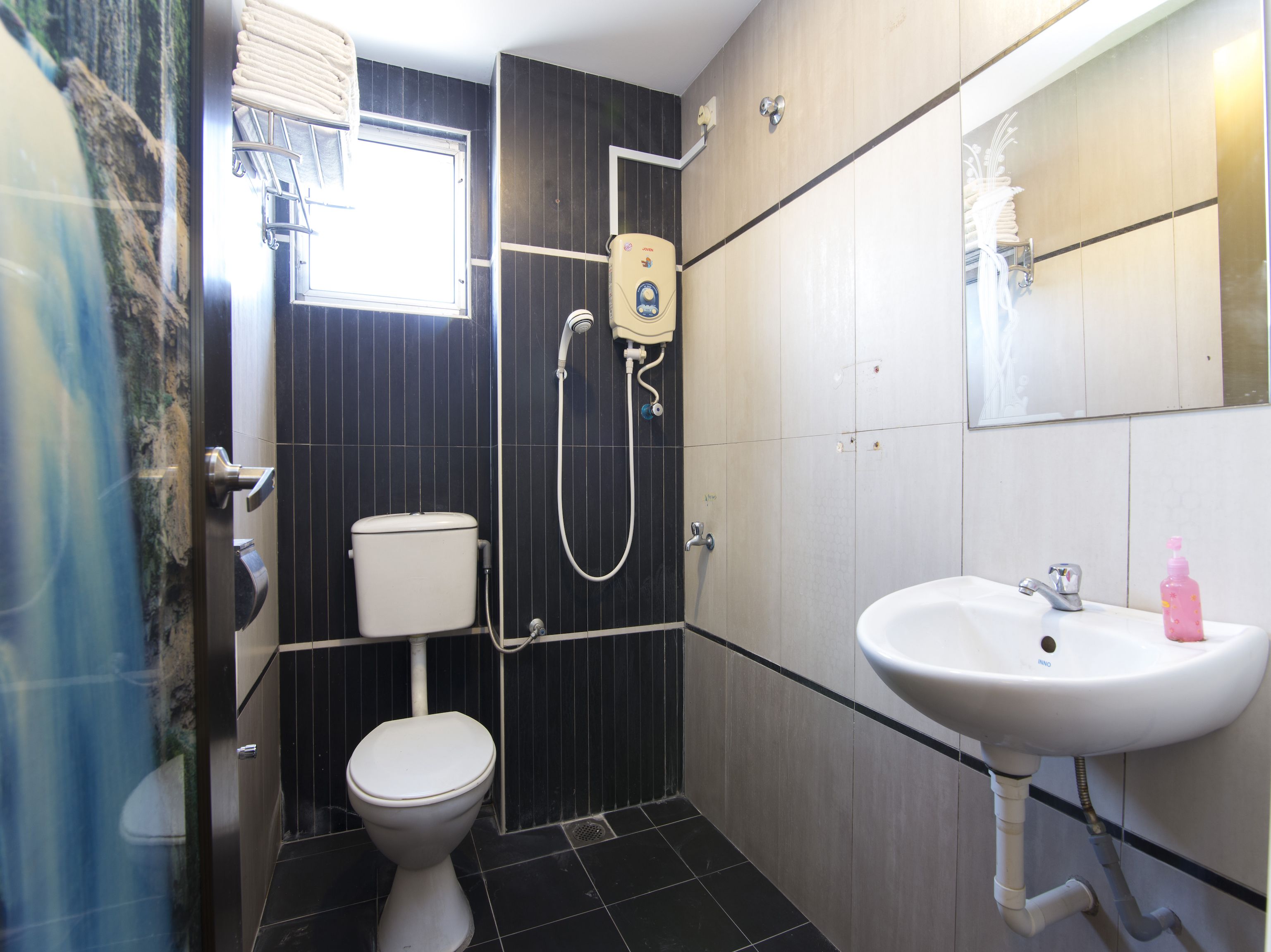 Ducha, cabezal de ducha tipo lluvia, artículos de tocador gratuitos