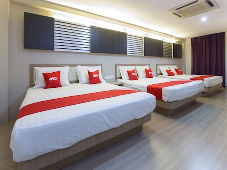 Family Double Room, Multiple Beds | 1 bedroom, free WiFi, bed sheets