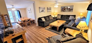 Smart-TV, videospill, DVD-spiller og bøker