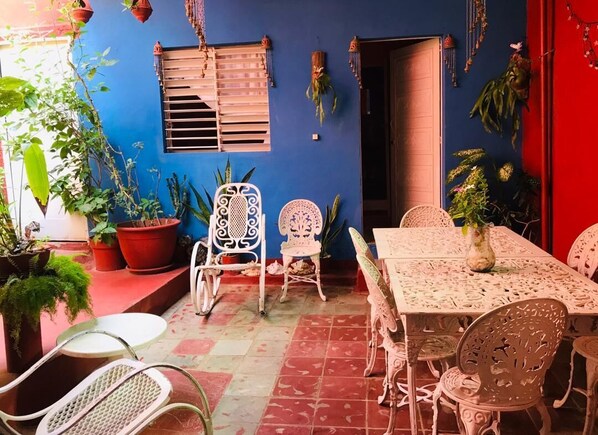 Traditional Room, 2 Double Beds | Ausblick vom Zimmer