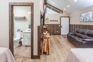 Forget-Me-Not Cottage | Living area | 43-inch Smart TV with digital channels, TV, Netflix