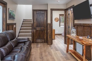Spruce Cottage | Living area
